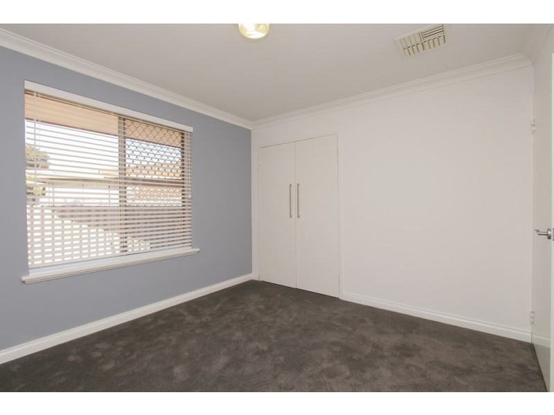 12 Eves Place, Cannington WA 6107