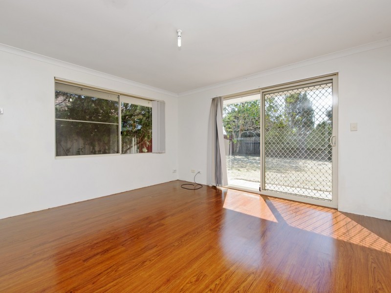 23 Lansing Street, Queens Park WA 6107