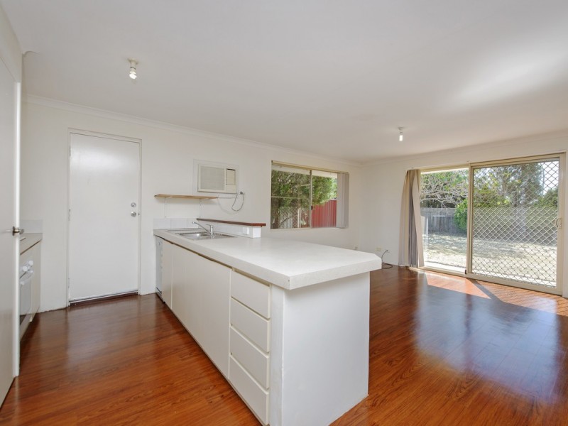 23 Lansing Street, Queens Park WA 6107