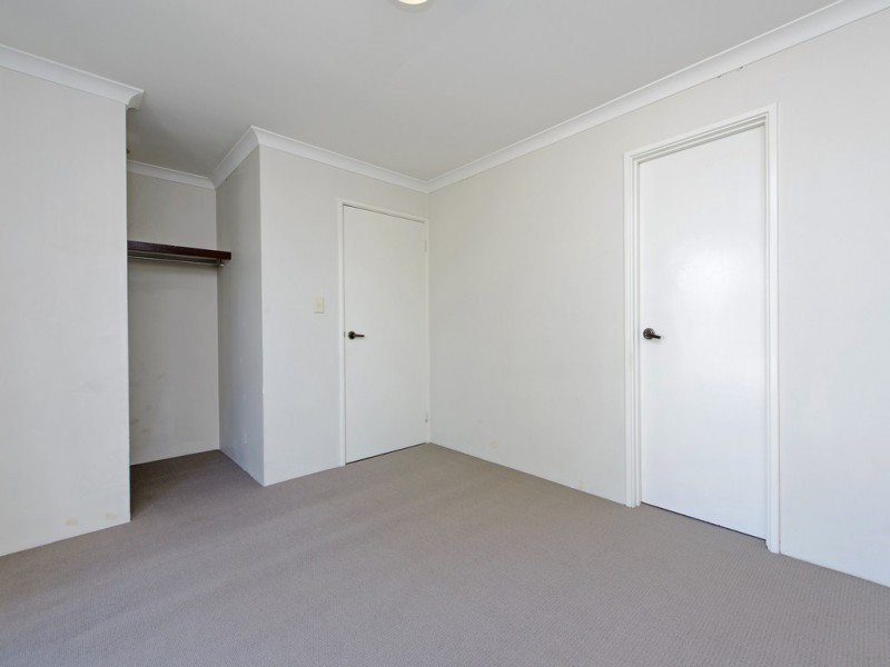 23 Lansing Street, Queens Park WA 6107