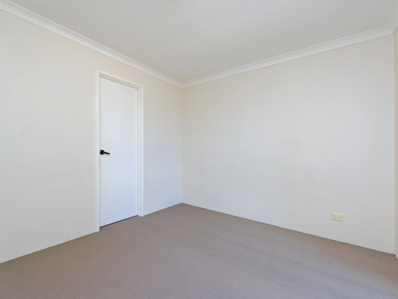 23 Lansing Street, Queens Park WA 6107