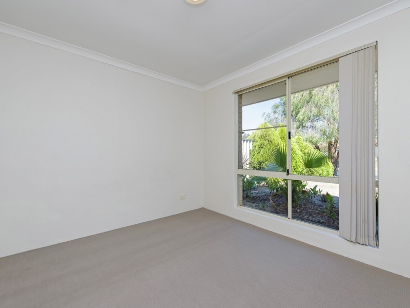 23 Lansing Street, Queens Park WA 6107