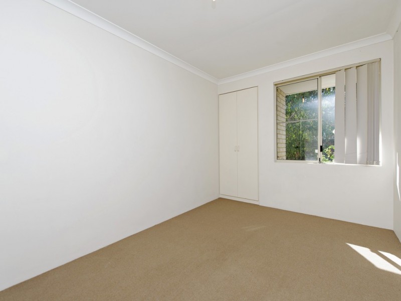 23 Lansing Street, Queens Park WA 6107