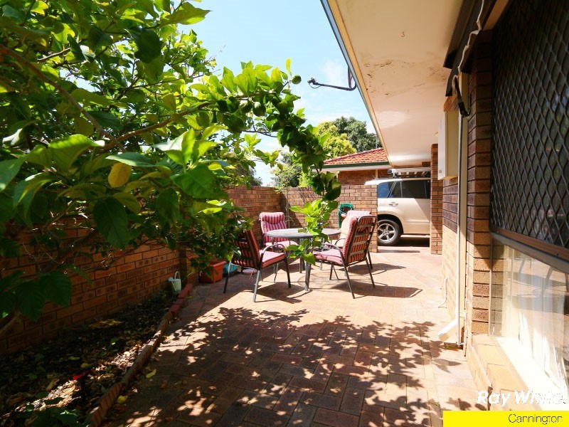 31 Dealy Close, Cannington WA 6107