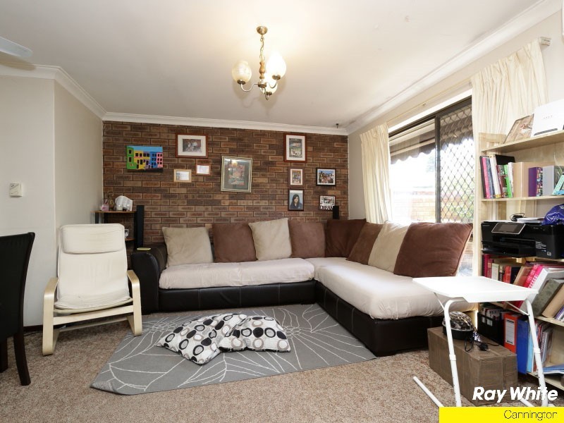 31 Dealy Close, Cannington WA 6107