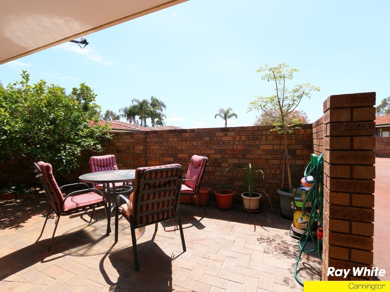 31 Dealy Close, Cannington WA 6107