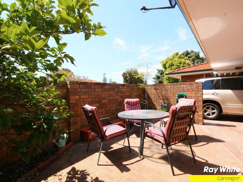 31 Dealy Close, Cannington WA 6107