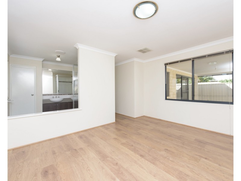 39 Fitzroy Street, Queens Park WA 6107