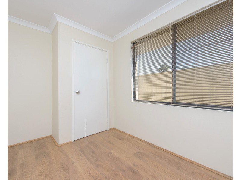 39 Fitzroy Street, Queens Park WA 6107