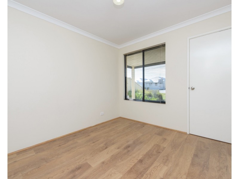 39 Fitzroy Street, Queens Park WA 6107