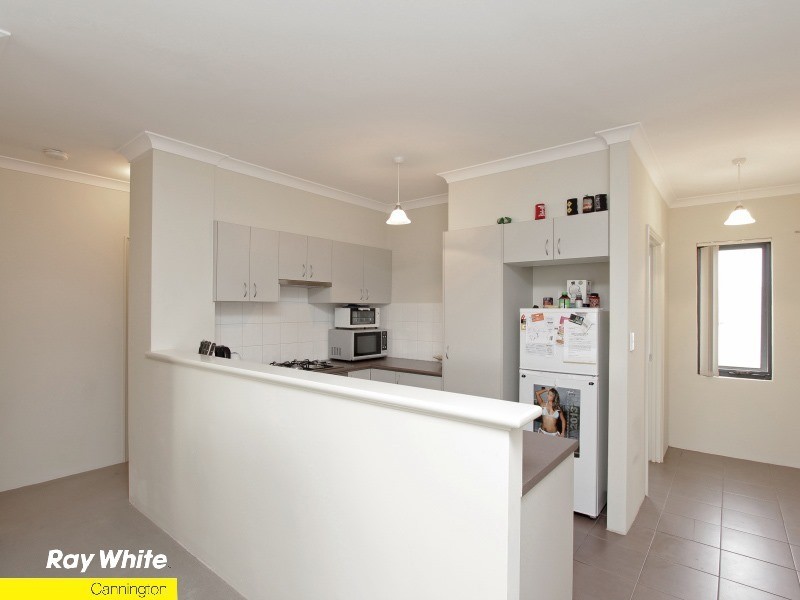9/17 Southdown Place, Thornlie WA 6108