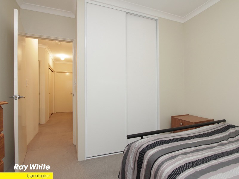 9/17 Southdown Place, Thornlie WA 6108