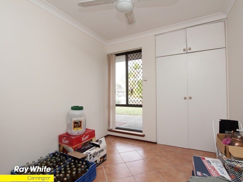 9 Ningaloo Way, Thornlie WA 6108