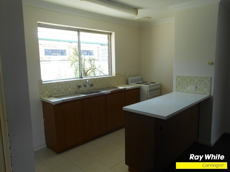 2B Leslie Street, Cannington WA 6107