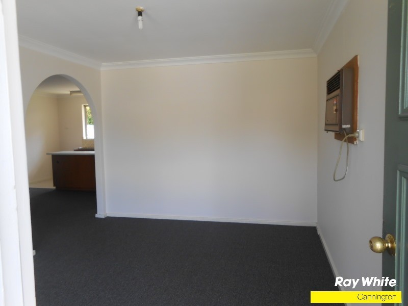 2B Leslie Street, Cannington WA 6107