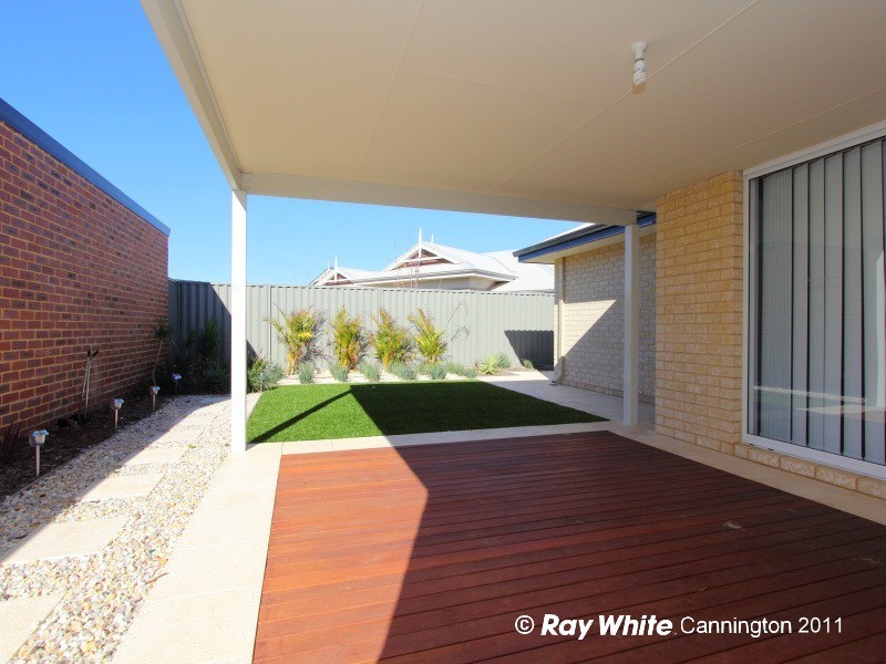 7 Gilman Court, Piara Waters WA 6112