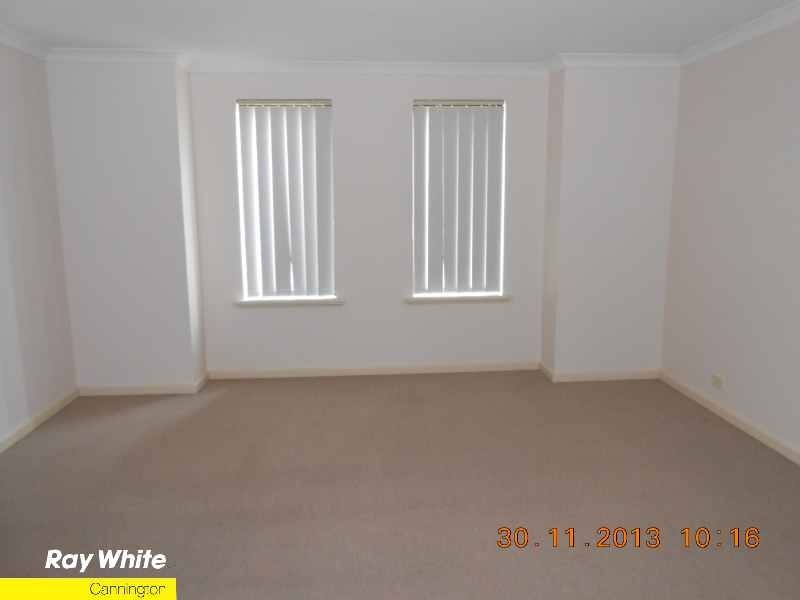 37 St John Road, Wattle Grove WA 6107