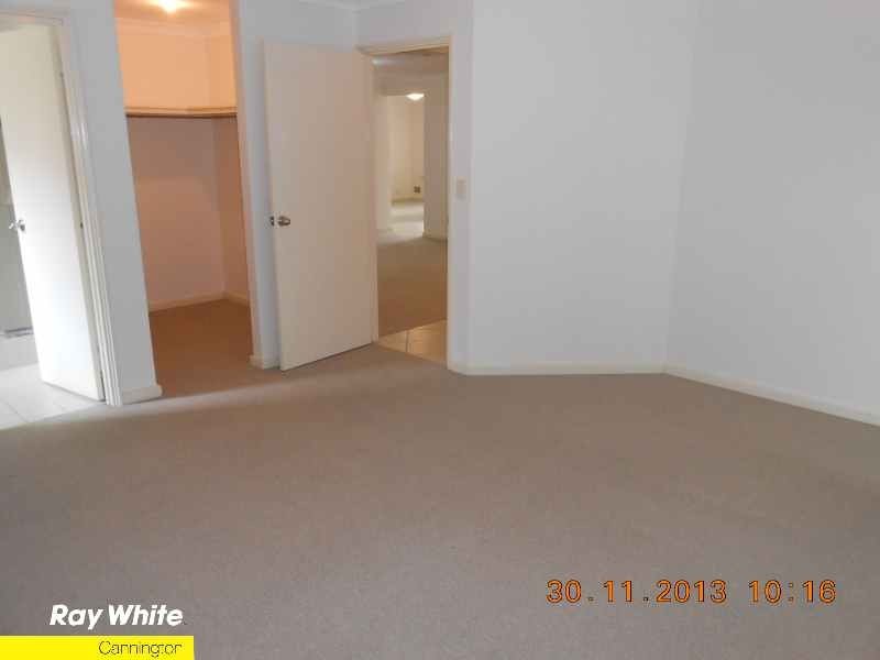 37 St John Road, Wattle Grove WA 6107