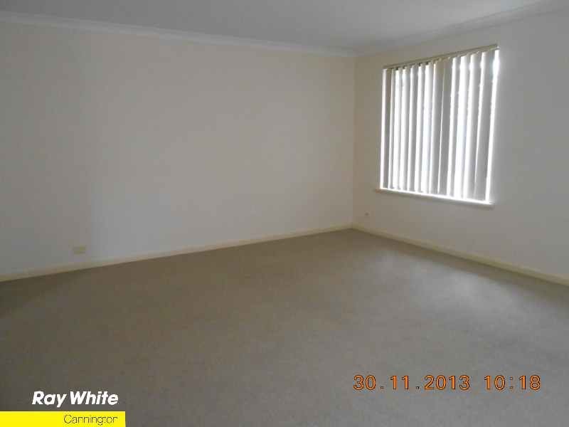 37 St John Road, Wattle Grove WA 6107