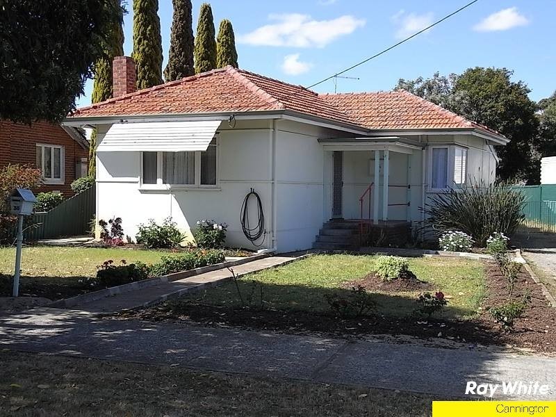 36 Cross Street, Queens Park WA 6107