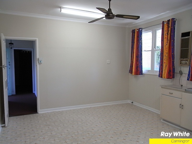 36 Cross Street, Queens Park WA 6107