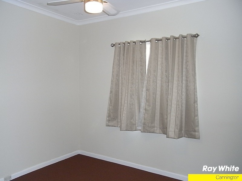 36 Cross Street, Queens Park WA 6107