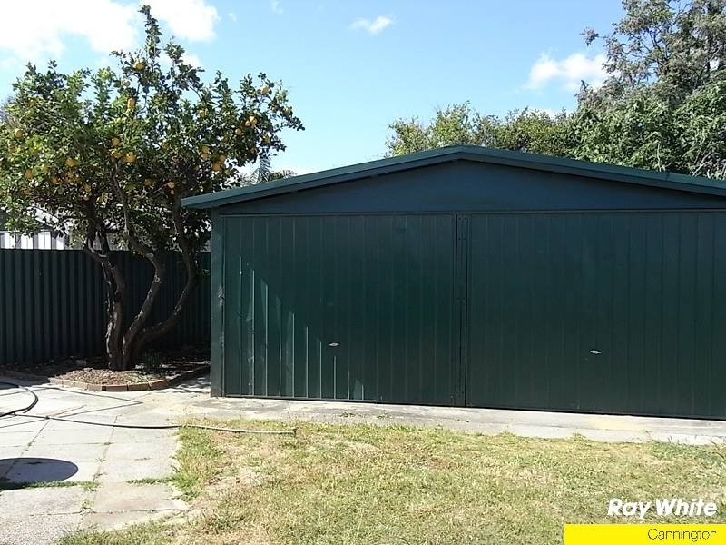 36 Cross Street, Queens Park WA 6107