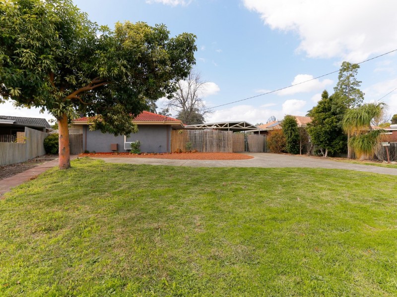 8 Meteor Street, Beckenham WA 6107