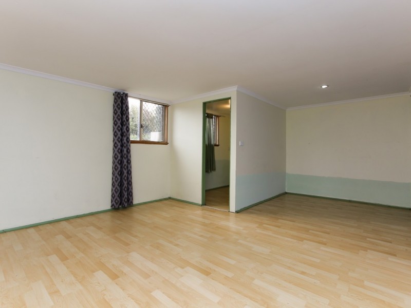 8 Meteor Street, Beckenham WA 6107