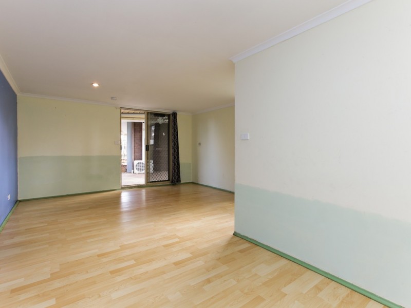 8 Meteor Street, Beckenham WA 6107