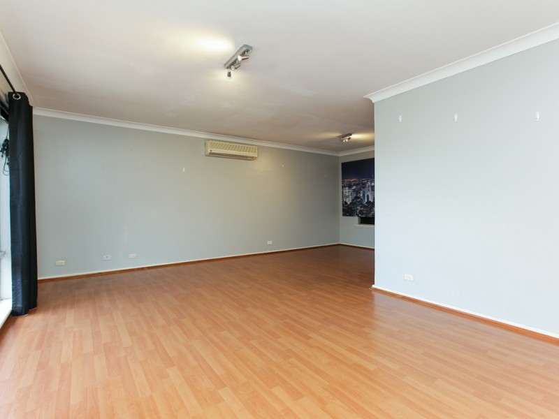8 Meteor Street, Beckenham WA 6107