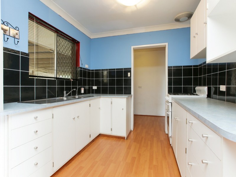 8 Meteor Street, Beckenham WA 6107