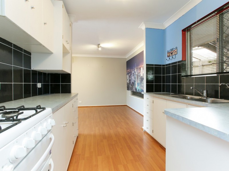 8 Meteor Street, Beckenham WA 6107