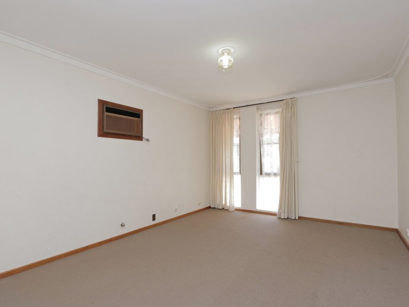 111 Dulwich Street, Beckenham WA 6107