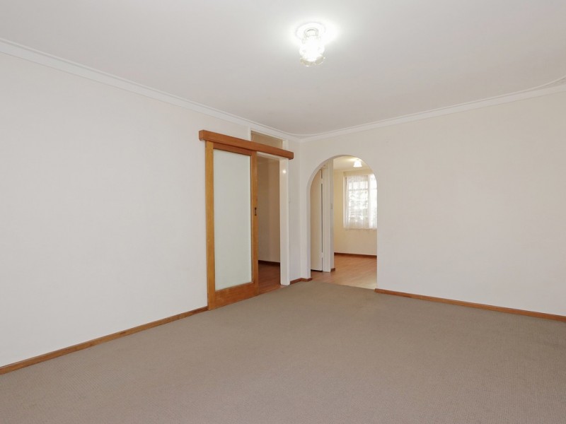 111 Dulwich Street, Beckenham WA 6107