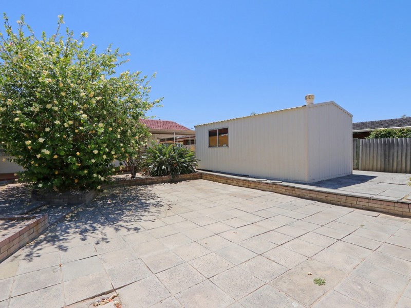 111 Dulwich Street, Beckenham WA 6107