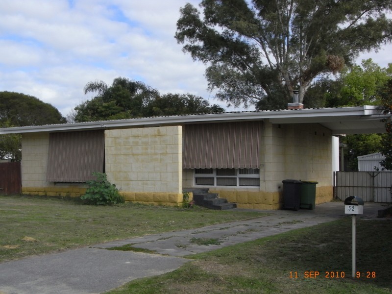 32 Saturn Street, Beckenham WA 6107