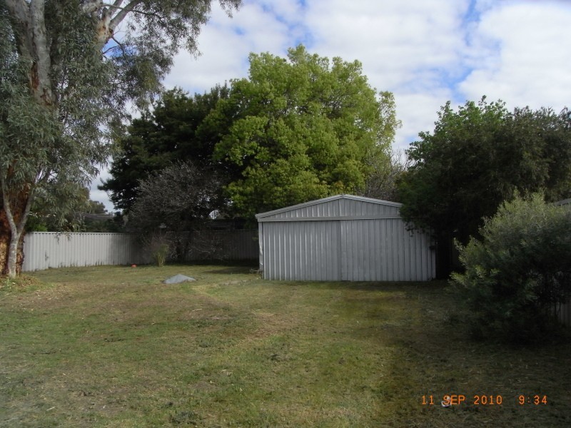 32 Saturn Street, Beckenham WA 6107