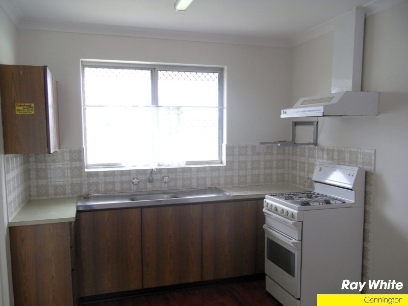 1 Glamorgan St, East Cannington WA 6107