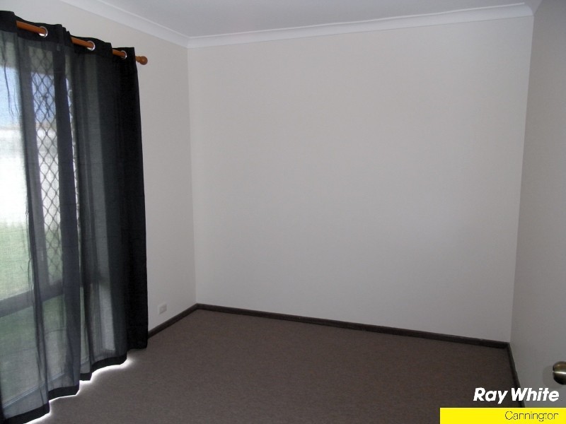 1 Glamorgan St, East Cannington WA 6107