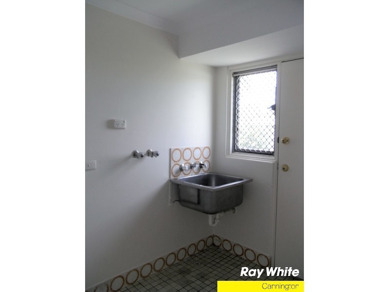 1 Glamorgan St, East Cannington WA 6107