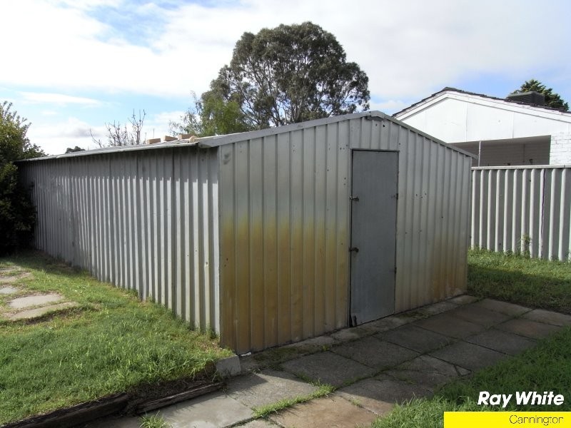1 Glamorgan St, East Cannington WA 6107