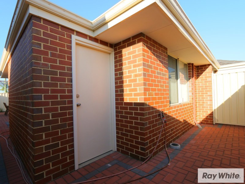 4/42 Doust Street, Cannington WA 6107