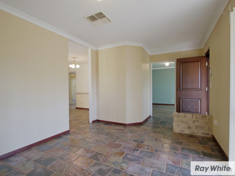 17 Wickling Drive, Beckenham WA 6107