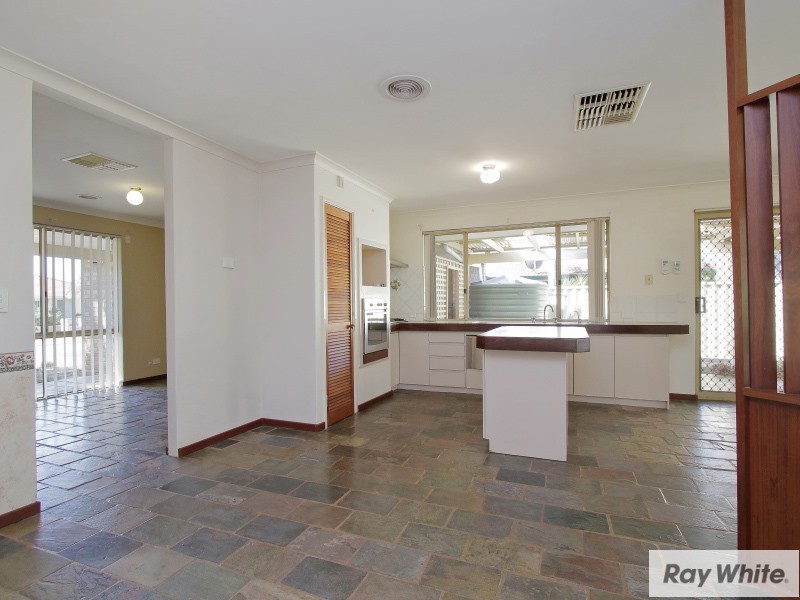 17 Wickling Drive, Beckenham WA 6107
