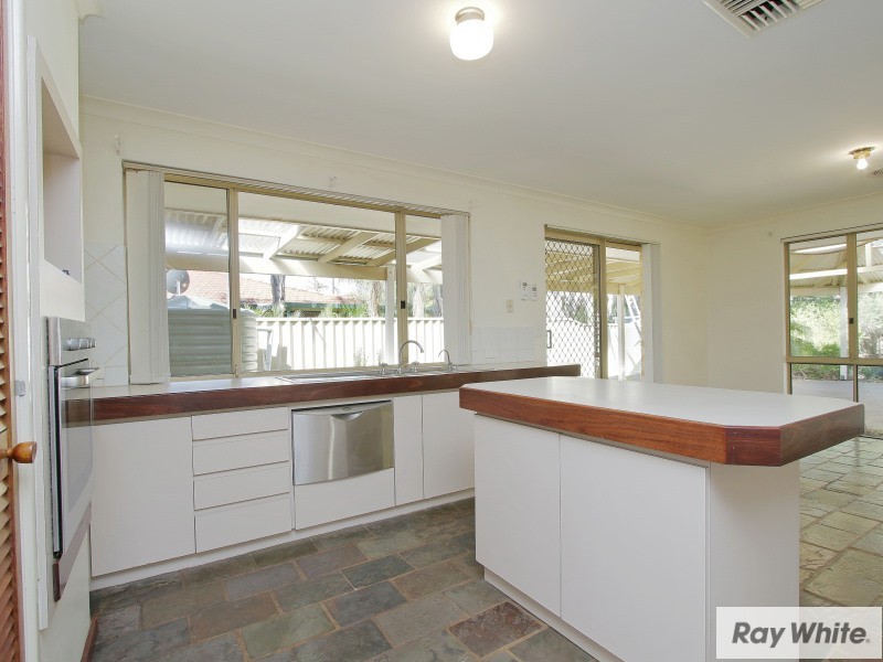 17 Wickling Drive, Beckenham WA 6107