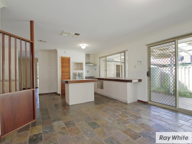 17 Wickling Drive, Beckenham WA 6107