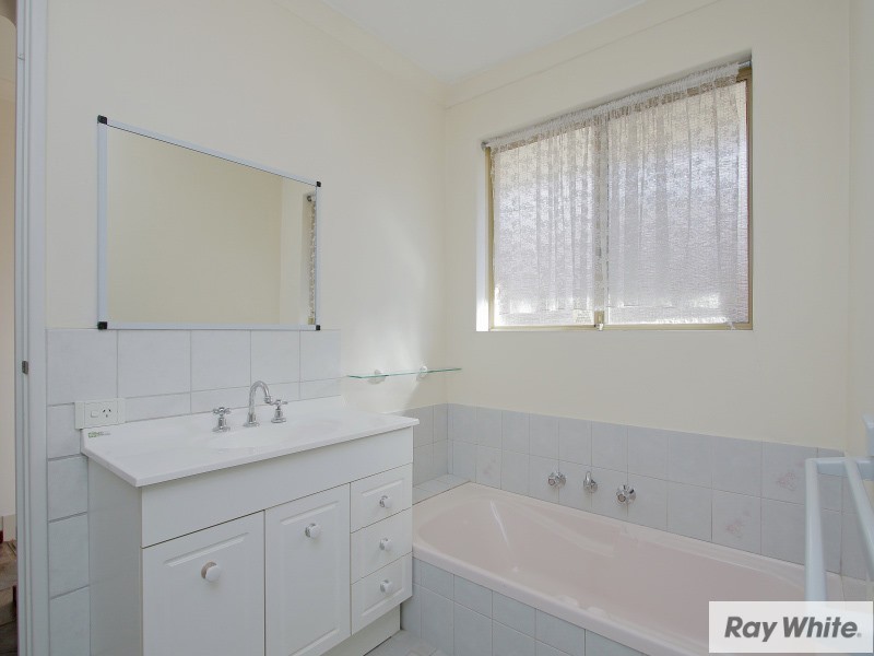 17 Wickling Drive, Beckenham WA 6107