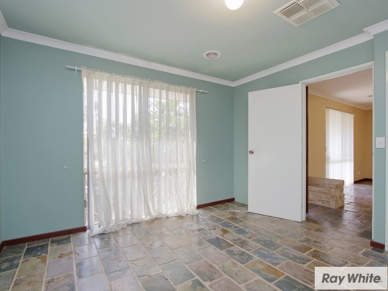 17 Wickling Drive, Beckenham WA 6107