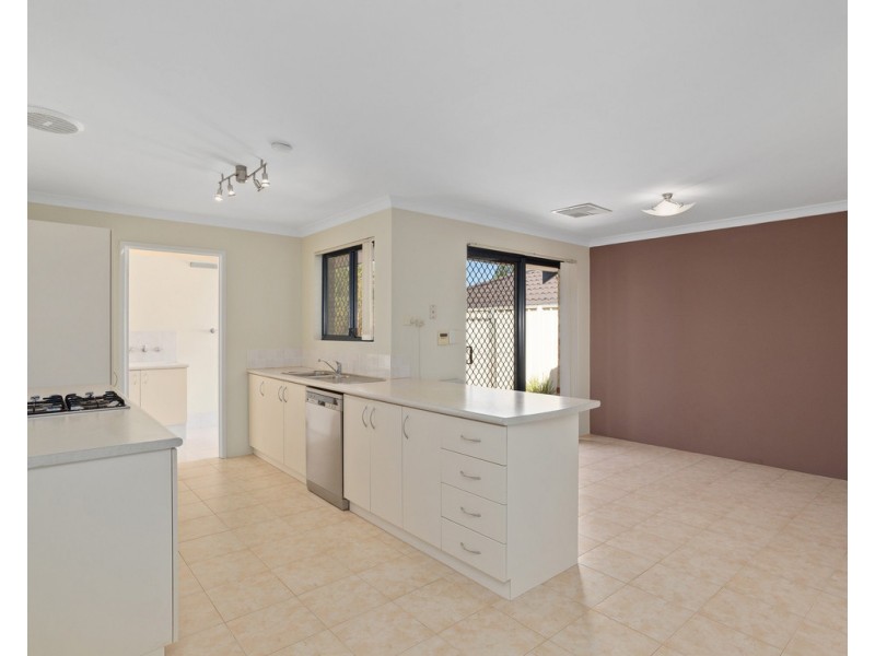 40 Leichardt Street, St James WA 6102
